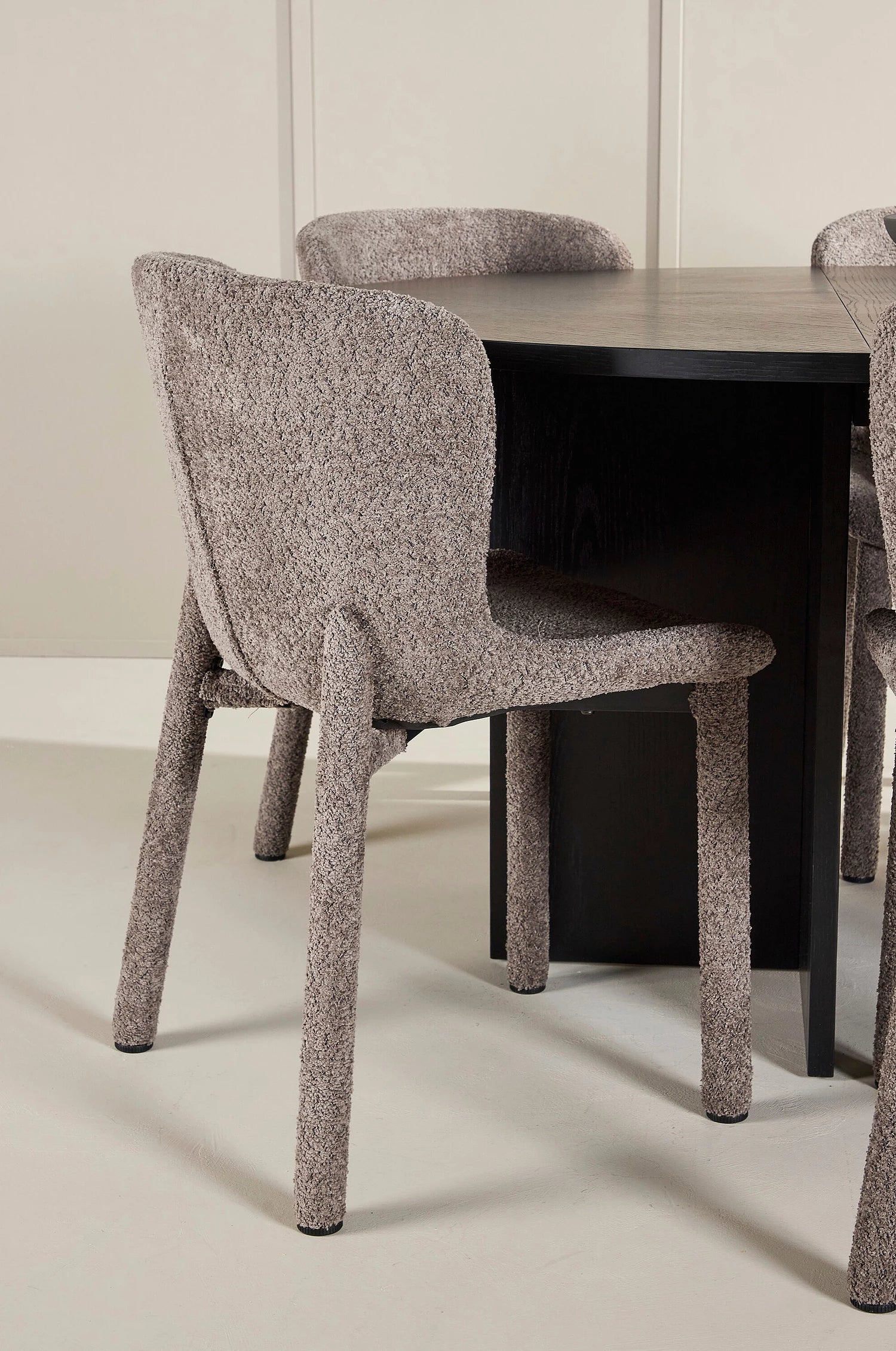 STRADA & ASTORIA Rektangulärt Matbord ⌀120 Svart + 6 Matstolar Brun
