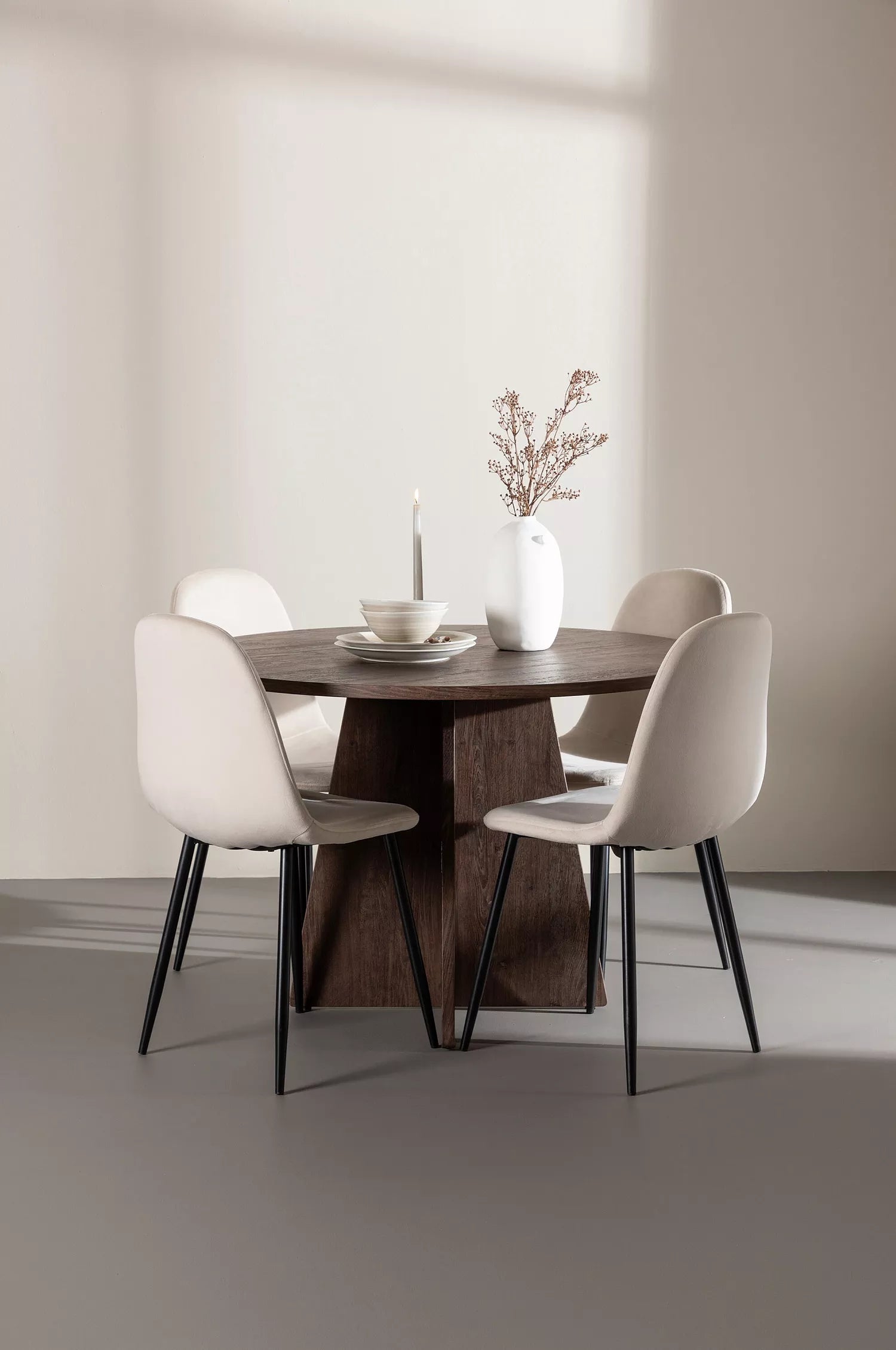 POLAR & BOOTCUT Runt Matbord ⌀110 Mocka + 4 Matstolar Beige